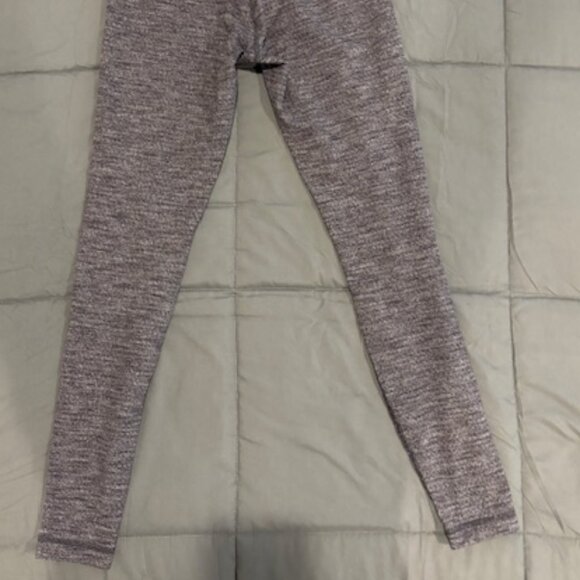 Lululemon Heather Gray High Rise 28" Size 8 - Picture 7 of 7